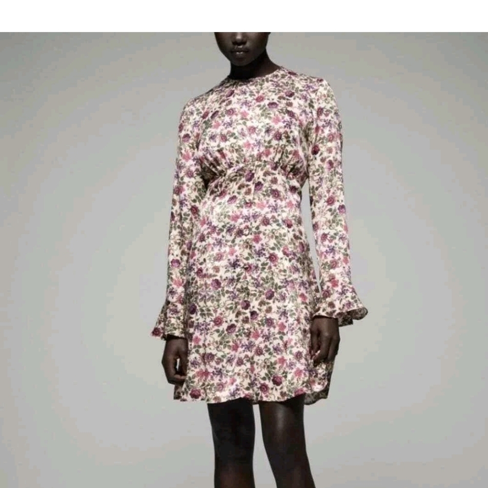 Zara Dress Size M Floral Long Sleeve Dress Silky New